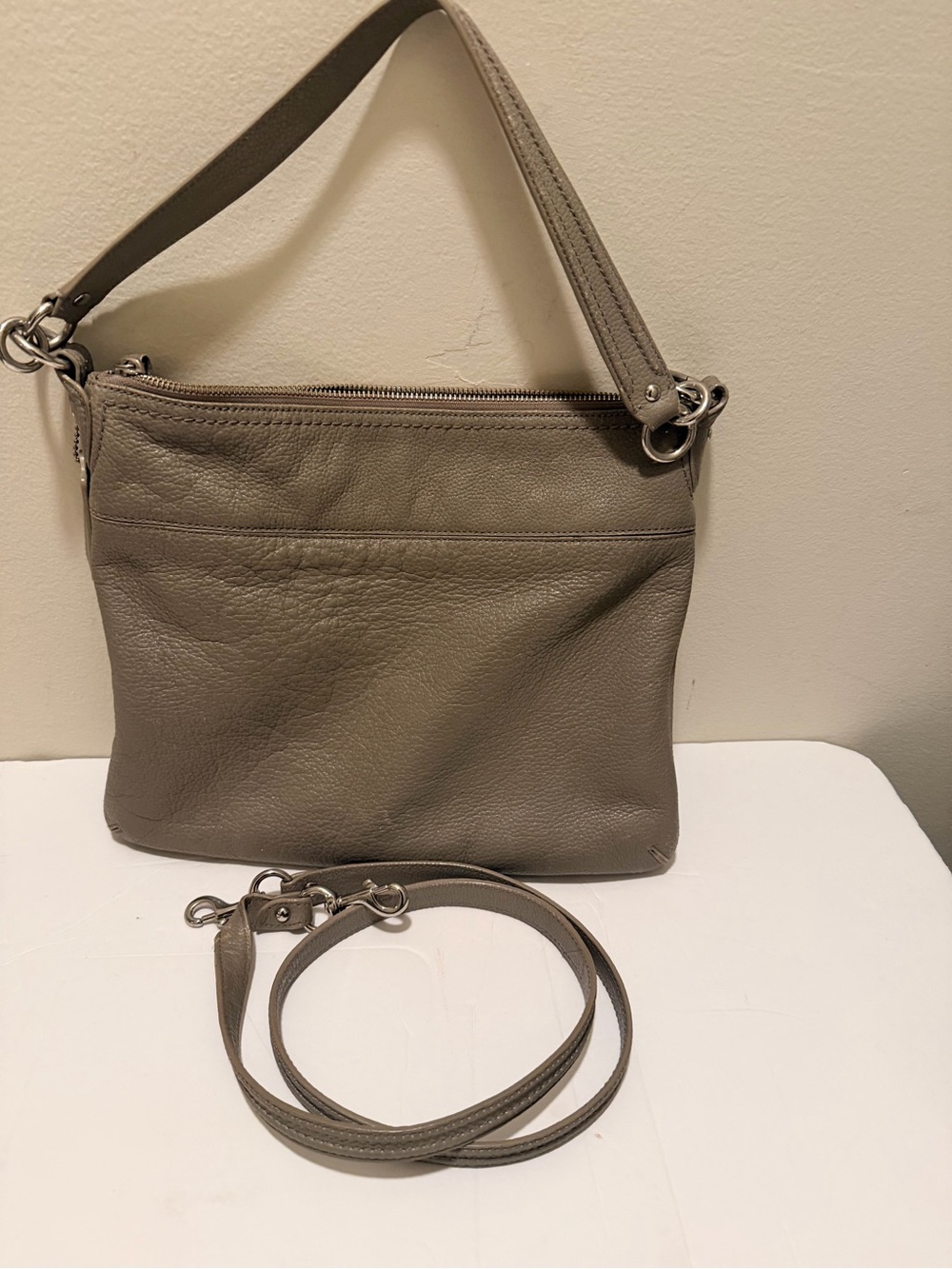 Coach Poppy Perri Hippie Shoulder Bag Style Number: M1394-22421M